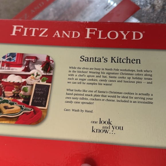 Fitz and Floyd Santa’s helper plate and knife set - Picture 3 of 5